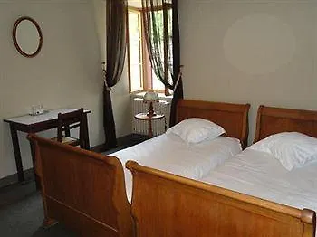 Du Pont De Lanau Hotel